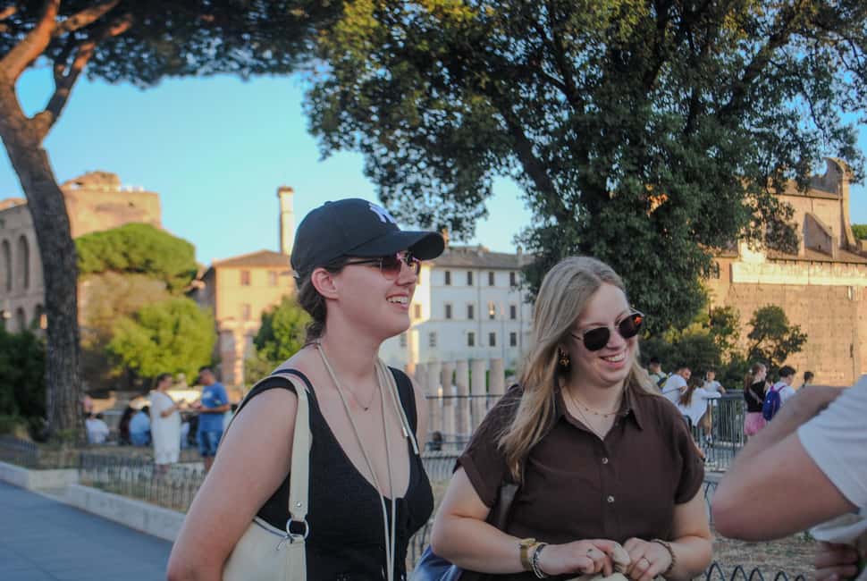 Rome: Colosseum, Forum & Palatine Hosted Entry Experience - Palatine Hill: climb for the views, then connect the myths