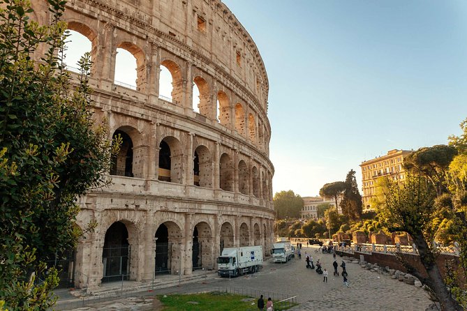 Rome Colosseum & Forum PRIVATE TOUR with a Local Private Guide - Palatine Hill: the 40-meter view that sets everything up