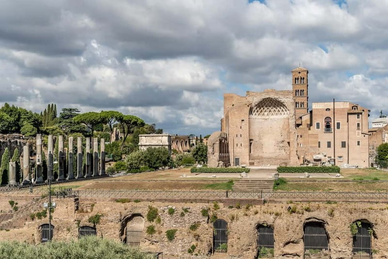 Rome: Colosseum & Forum Small Group Tour with Palatine Hill - Skip the Ticket Chaos at the Colosseum