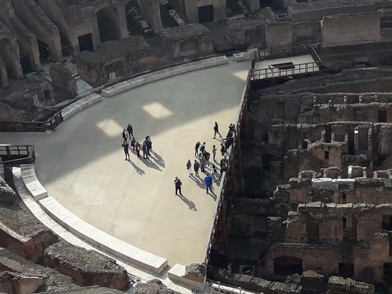 Rome: Colosseum Gladiator's Arena and Roman Forum Tour - Self-Audio vs Private Guided Tour: which fits you better?