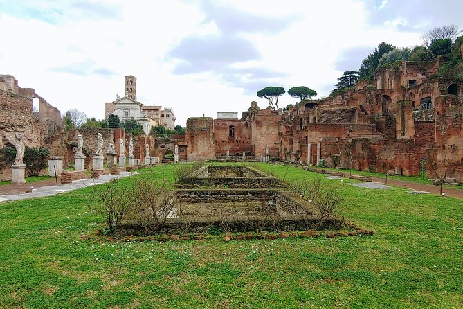 Rome: Colosseum Guided Tour with Roman Forum and Palatine hill - Price and value: why $65.30 can make sense