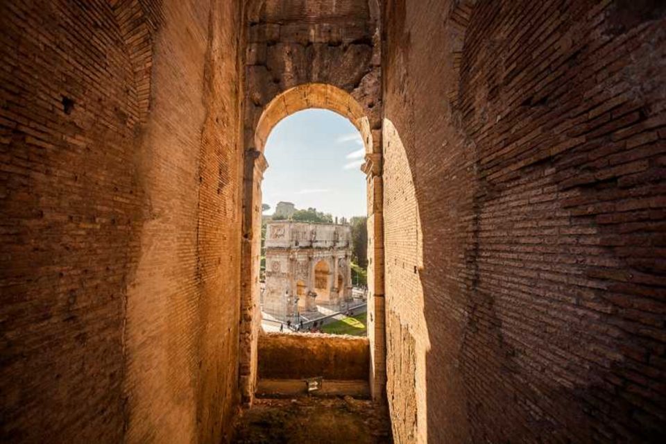 Rome: Colosseum, Palatine & Roman Forum Tour w/Entry Ticket - Second-Level Views and How the Seats Tell a Story