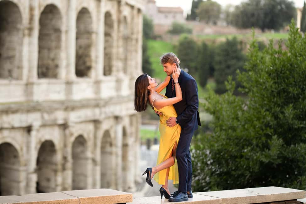 Rome: Colosseum Private Photoshoot - Key things you’ll notice fast
