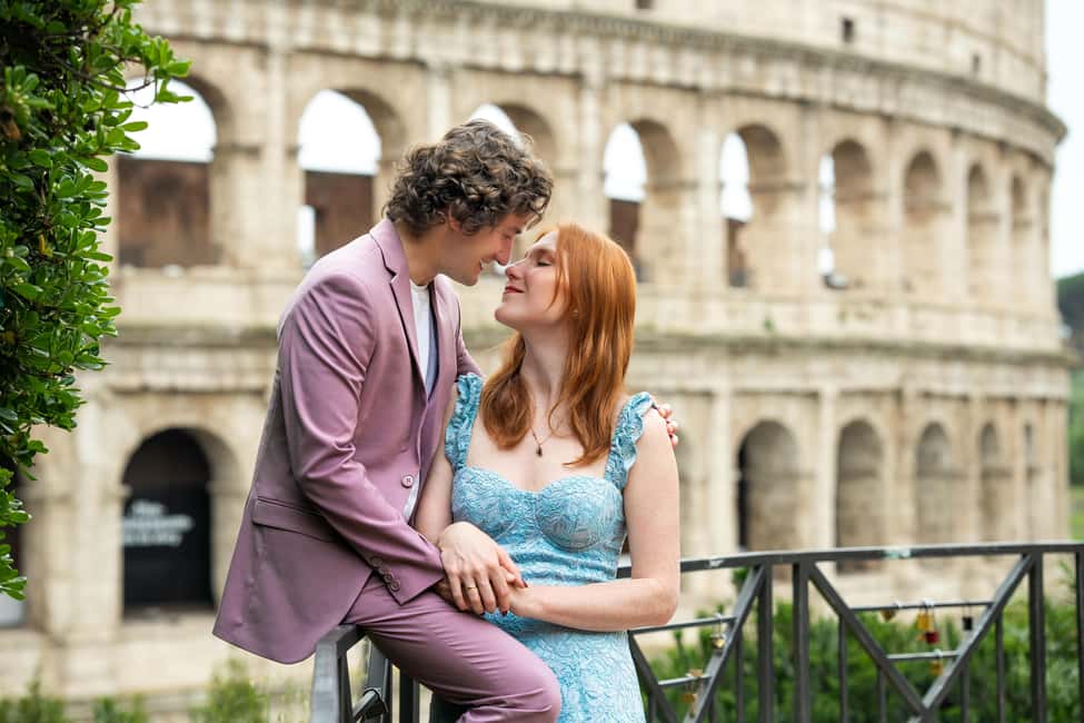 Rome: Colosseum Private Photoshoot - How Moji runs the shoot: posing help that doesn’t feel fake