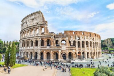 Rome: Colosseum, Roman Forum, and Palatine Hill Guided Tour - Colosseum-to-Forum transition: how the guide keeps the story straight