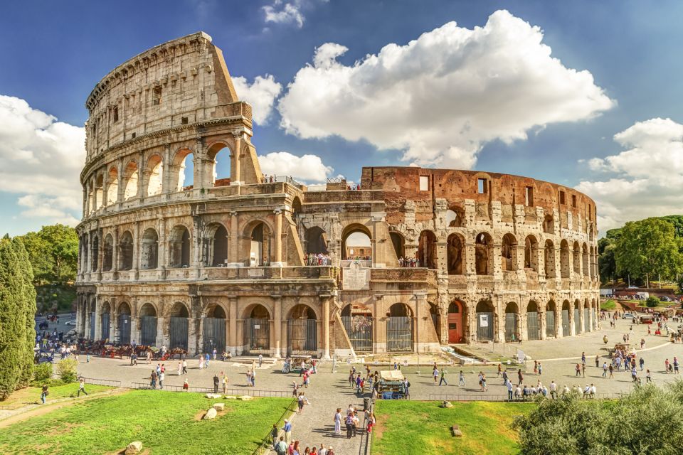 Rome: Colosseum, Roman Forum, and Palatine Hill Tour - Meeting at the Colosseum and getting past security