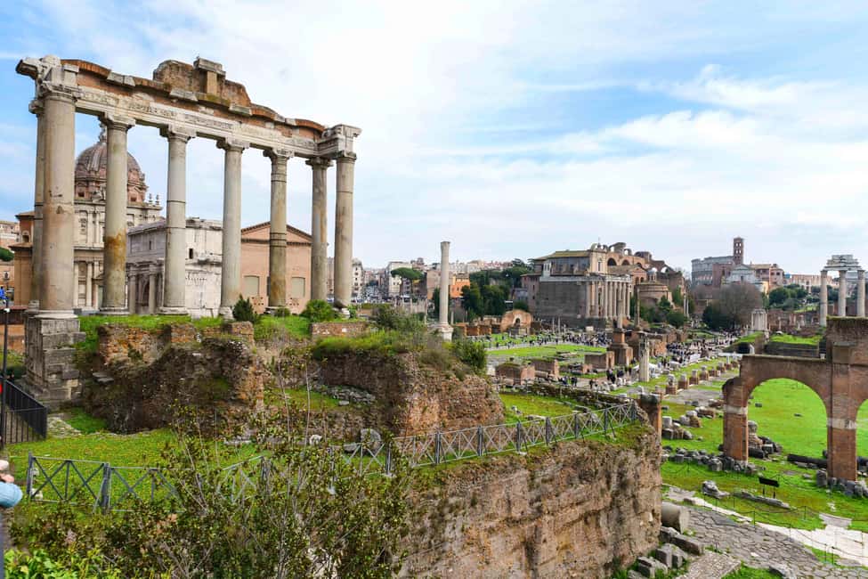 Rome: Colosseum, Roman Forum & Palatine Hill Guided Tour - Stepping onto the Arena floor: the moment that changes everything