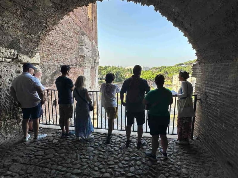 Rome: Colosseum VIP Top Floor 7 Pax Tour - Where the tour starts: Via del Colosseo, 31 (and what to watch for)