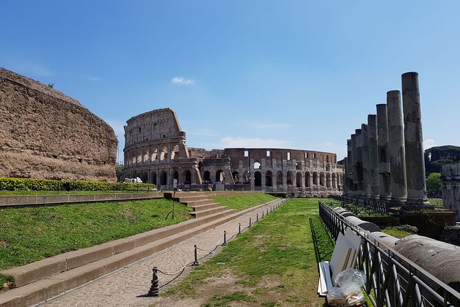 Rome Colosseum,Palatine Hill and Roman Forum Guided Tour - Meeting point and timing: don’t gamble with Rome traffic