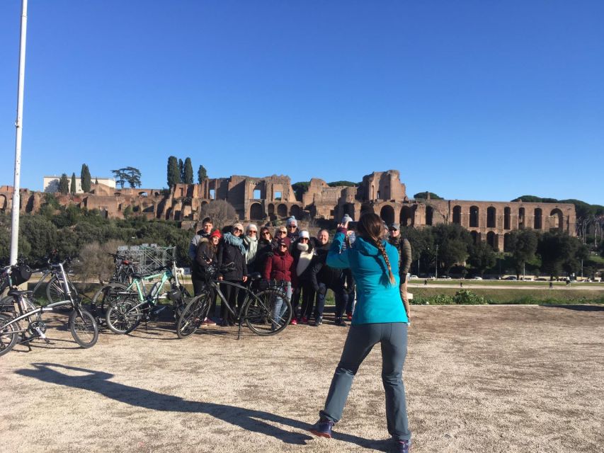 Rome: E-Bicycle Tour - The Aventine keyhole and garden terrace: Rome’s curious side