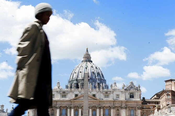 Rome: Exclusive Private Golf Cart Tour - Spanish Steps and the Malta Keyhole: two quick photo missions