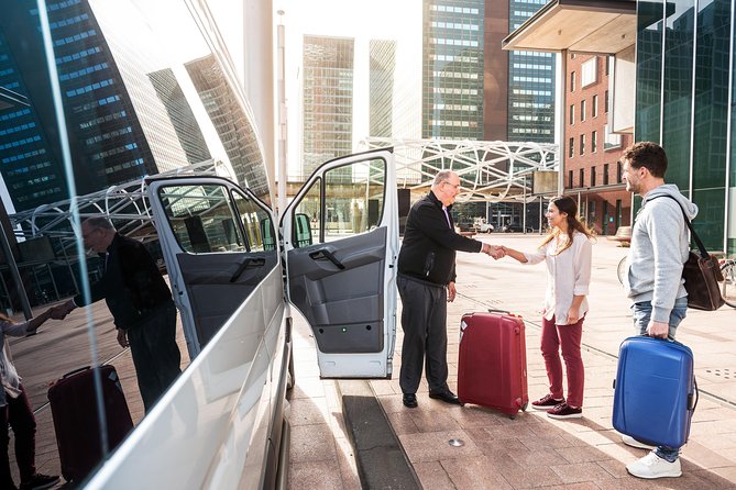 Rome Fiumicino Airport (FCO) to Rome City Hotels - Finding the driver fast: FCO meeting point and terminal gate details