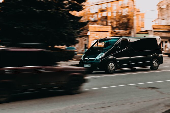 Rome Fiumicino Airport Transfer in Luxury Private Transportation - Rome Fiumicino to Rome City: Why This Transfer Feels Worth It