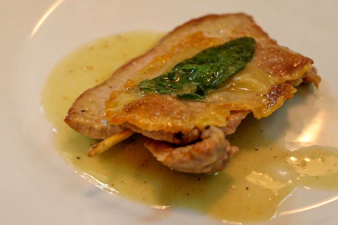 Rome Food Tour: Hidden Gems of Trastevere with Dinner & Wine - Stop 3: The Three-Course Roman Dinner (With Wine and Limoncello)