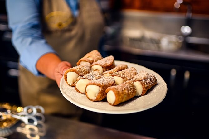 Rome Food Tour in the Historic Centre with 8+ Food Tastings - Starting at Piazza Navona: the best kind of Rome intro