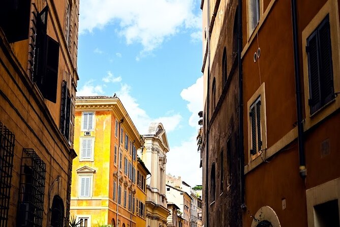 Rome Food Tour in the Historic Centre with 8+ Food Tastings - The French embassy palace stop: art, power, and the “why” of neighborhoods