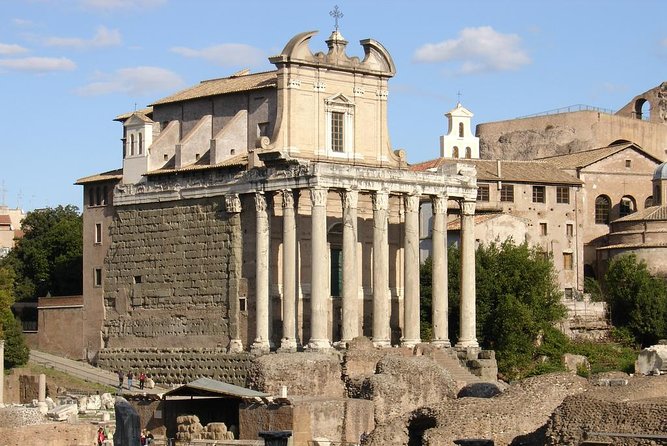 Rome: Guided Group Tour of Colosseum, Roman Forum & Palatine Hill - Why This 2.5-Hour Route Works for First-Time Rome