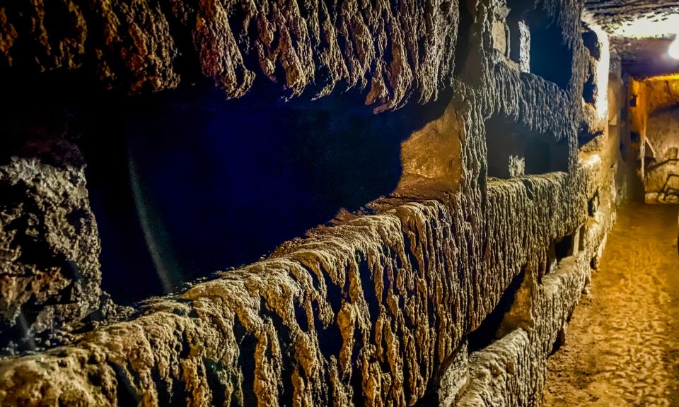 Rome: Guided Roman Catacombs Tour with Transfers - Group Size, Guide Styles, and the Q&A Moment