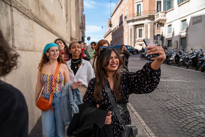 Rome: Guided Small Group Walking Tour of City Highlights - Meeting at Piazza d’Aracoeli: Easy If You Arrive Ready