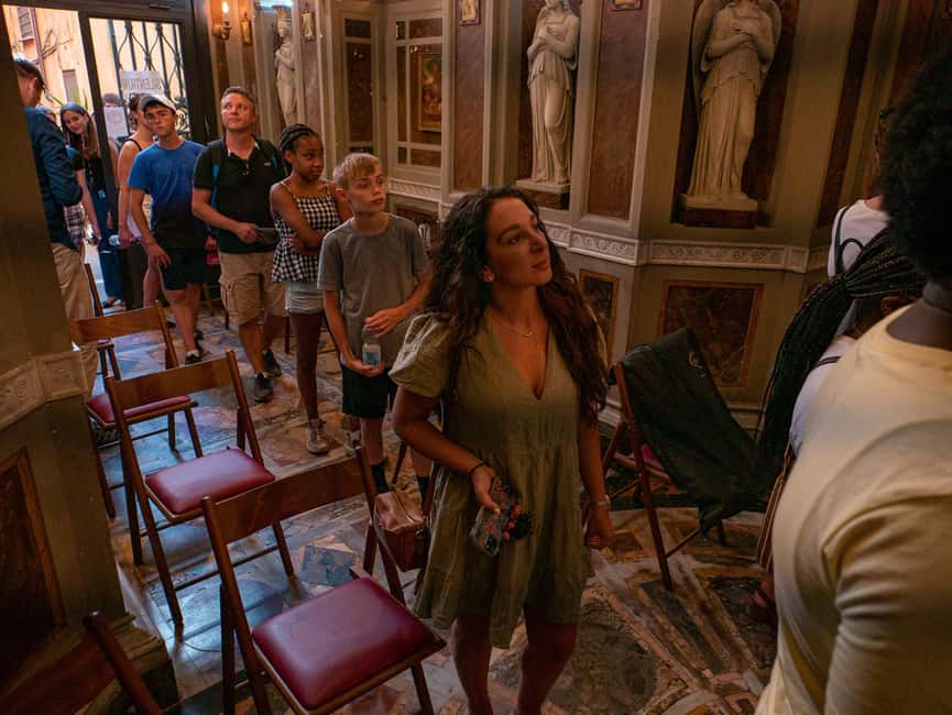 Rome: Guided Walking Tour in English or Spanish - Stop 3: Trevi Fountain (15 Minutes of Why-It-Works Energy)