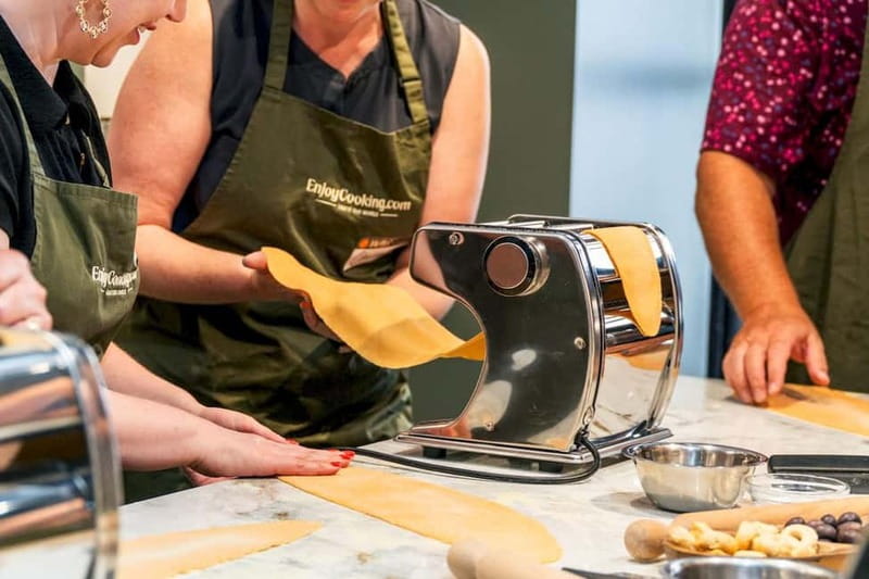 Rome: Hands-On Pasta & Tiramisu Class with Unlimited Wine - Key points that make this class worth your time