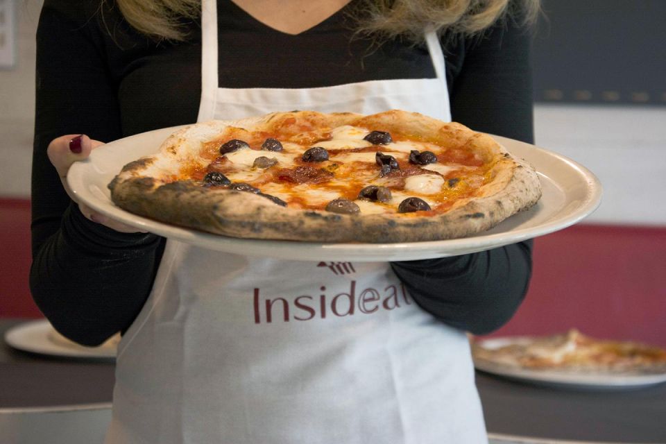 Rome: Hands-On Pizza Making Class near the Vatican with Wine - Small group energy: why max 12 helps
