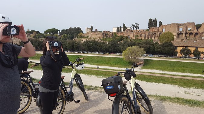 Rome: Highlights Bike Tour - Pantheon viewing: the dome, the columns, and why it matters