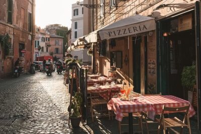Rome Highlights Half-Day Tour - Riding the air-conditioned minivan without feeling boxed in