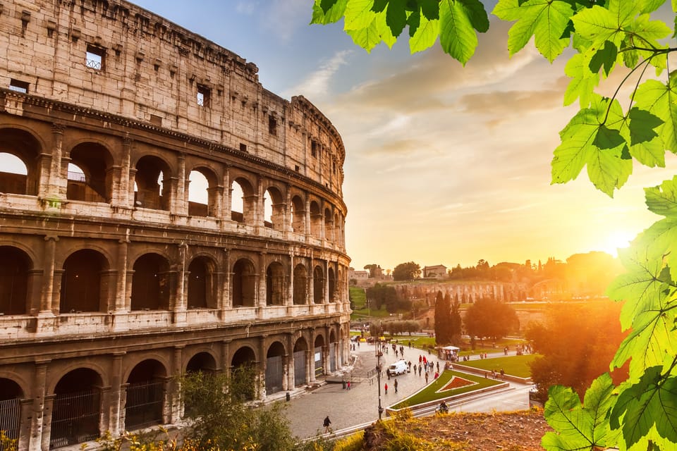 Rome: Hop-on Hop-off Bus Tour and Colosseum Experience - What you’re really booking: bus freedom plus Colosseum access