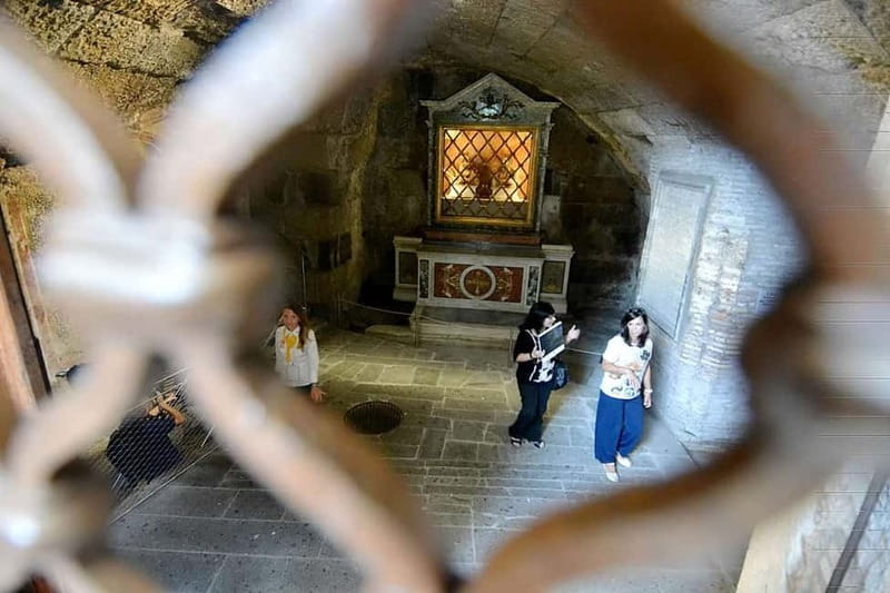 Rome: Mamertine Prison, Colosseum Experience, & Audio Guide - Planning your timing: Mamertine Prison ticket collection and Colosseum entry