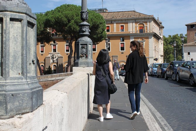 Rome Max 6 People Walking Tour: Pantheon, Trevi Fountain, Gelato - Pantheon: why it survives and what to do when entry rules apply
