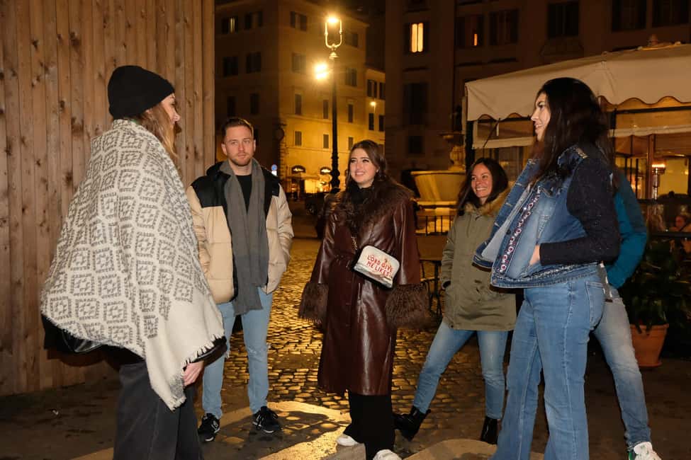 Rome: Murder Mysteries of Rome Guided Walking Tour - A Rome haunted-walk that’s more crime story than costume show
