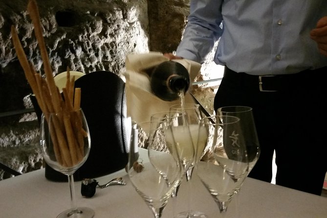 Rome Pantheon: Fine Food & Wine Pairing Dinner with Sommelier - Small practical tips to make your night smoother
