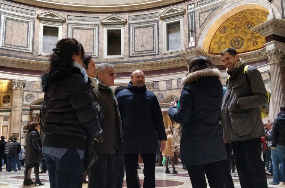 Rome: Pantheon Guided Tour with Skip-the-line Ticket - Raphael’s tomb and the story of art inside a living monument