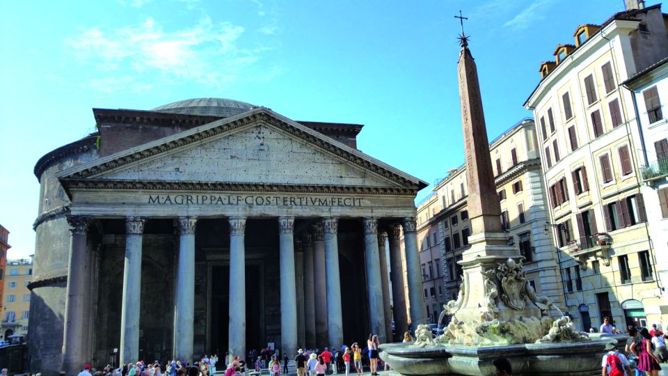 Rome: Pantheon, Trevi Fountain & Roman Squares Guided Tour - San Luigi dei Francesi: Caravaggio’s paintings (and why they hit harder in person)