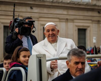 Rome: Papal Audience Tour With Reserved Access - Security and order: how the morning stays sane