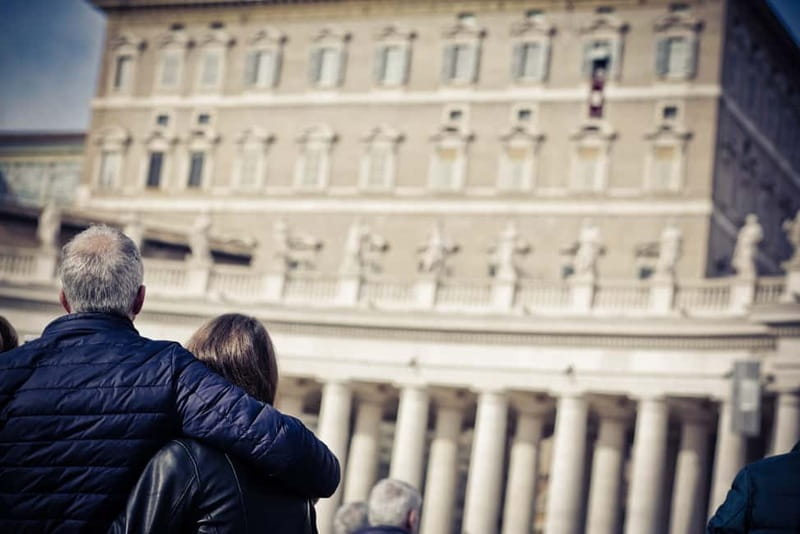 Rome: Papal Audience with Pope Leo XIV - The Borgo district walk: small streets, big orientation
