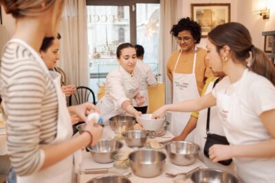 Rome: Pasta and Tiramisu Cooking Class in Piazza Navona - How the 2.5 Hours Work: From Fresh Pasta Dough to Chilled Tiramisu