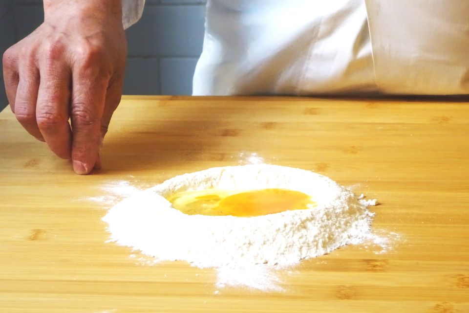 Rome: Pasta Cooking Class in a Professional Pasta Laboratory - Ravioli, fillings, and Roman classics like carbonara, cacio e pepe, and gricia