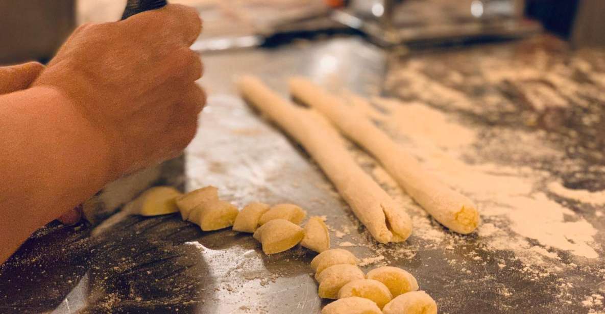 Rome: Pasta & Tiramisu Class with Free Flowing Fine Wine - Key things to love about this pasta and tiramisu class