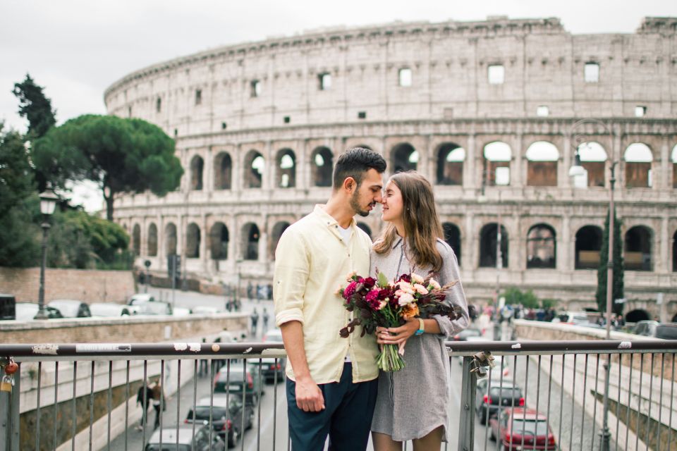 Rome: Personalized Photoshoot outside the Colosseum - A Colosseum photoshoot that turns the pressure into direction
