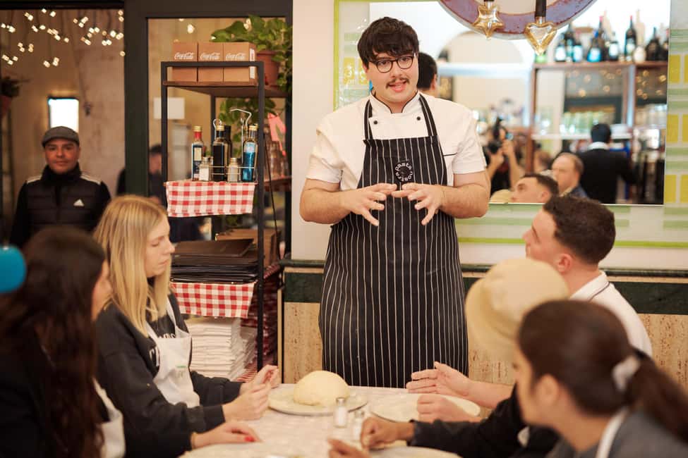 Rome: Pizza and Tiramisu Cooking Class in Piazza Navona - Getting Set Up at Antica Trattoria Agonale (and How the Class Starts)
