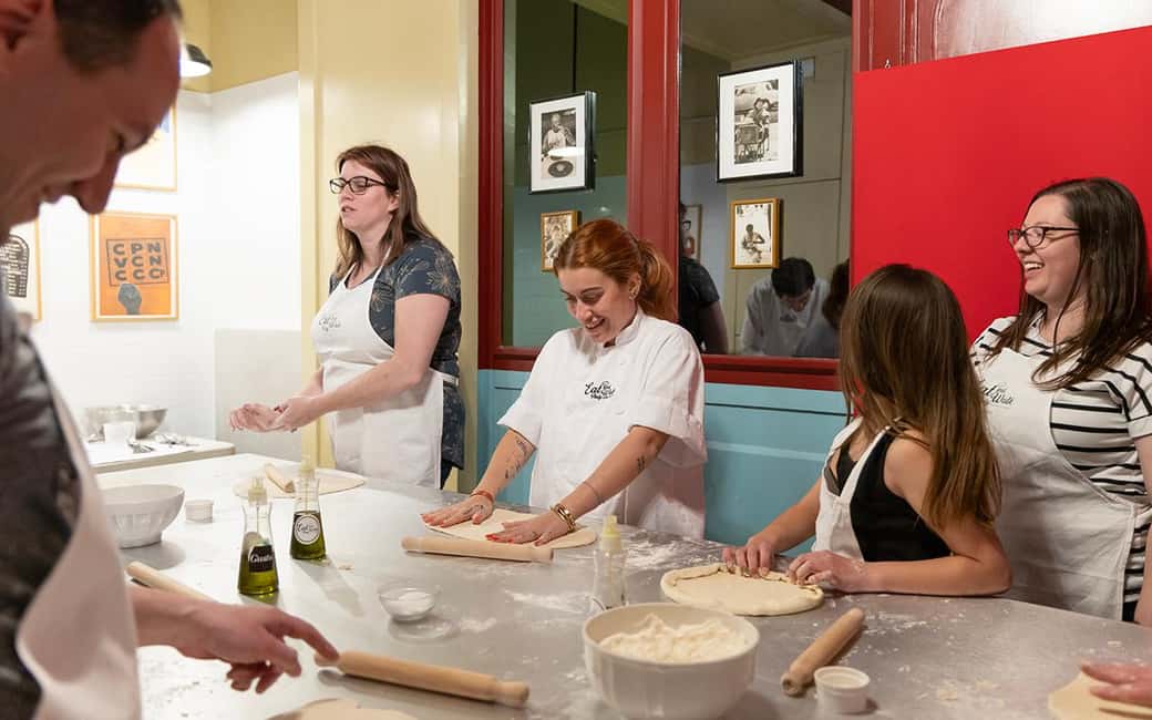 Rome: Pizza & Tiramisu Making Class with Wine & Limoncello - The Flow of the Class: Tiramisu, Then Pizza