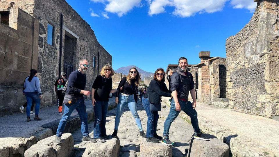 Rome: Pompeii Tour with Wine and Lunch by High Speed Train - FAQ