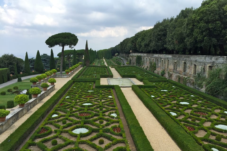 Rome: Pontifical Villa Gardens at Castel Gandolfo Minibus - Entering the Papal Villas at Via Massimo d’Azeglio (and why your timing matters)