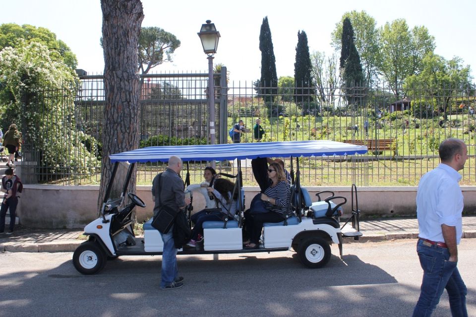 Rome: Private Guided City Highlights Tour by Golf Cart - Tailoring the route so it matches your group