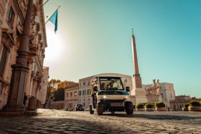 Rome: Private Highlights Tour by Golf Cart - Pantheon and Piazza Navona: the tour finds its rhythm