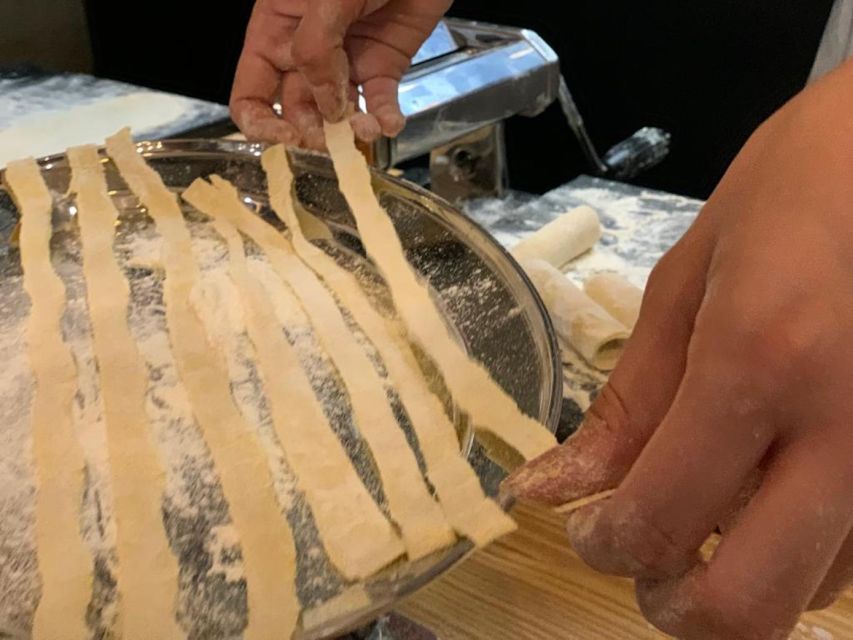 Rome: Roman Master Chef Cooking Class with Wine - Price in perspective: what $32 buys you
