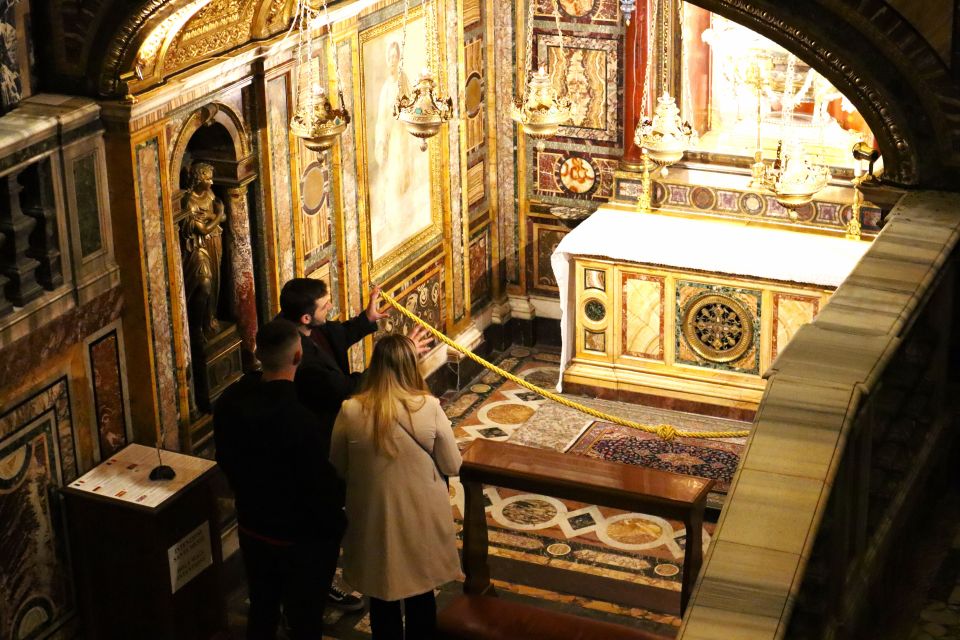 Rome: Santa Maria Maggiore and Panoramic Dome Guided Tour - Inside Santa Maria Maggiore: mosaics, symbolism, and a holy door moment