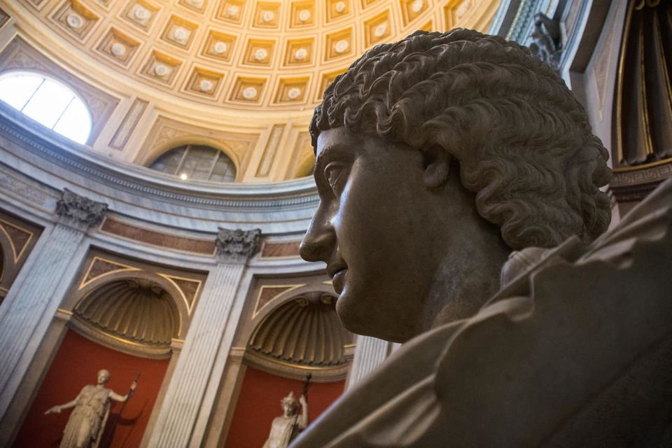 Rome: Skip the line Vatican Museums & Sistine Chapel Tour - Gallery of Tapestries: seeing design, color, and storytelling